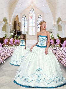 2015 Modest Embroidery White and Blue Princesita Dress