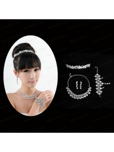 Dreamlike Rhinestones Alloy Necklace And Earrings Jewelry Set