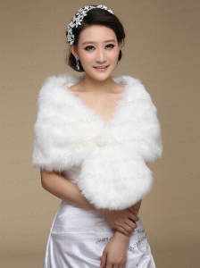2015 Brand Pearl Front Closure Faux Fur White Wraps