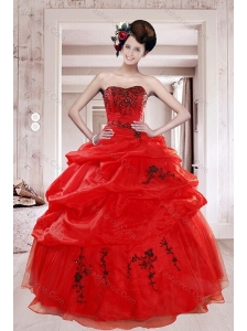 2015 Perfect Red Quinceanera Dresses with Appliques and Pick Ups
