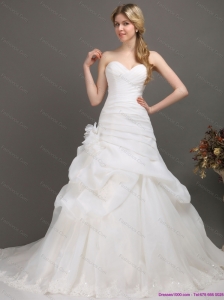 White Sweetheart Ruching Lace Bridal Gowns with Chapel Train and Hand Made Flower