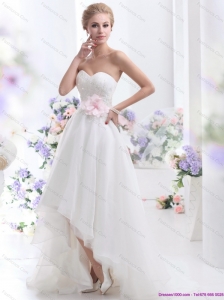 2015 New Sweetheart High Low Wedding Dress with Lace and Hand Made Flowers