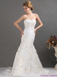 New 2015 Classical Sweetheart Wedding Dress with Beading and Appliques