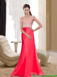 2015 Fashionable V Neck Prom Dresses with Appliques and Brush Train