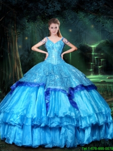 2015 Beautiful V Neck Beaded Quinceanera Dresses in Blue