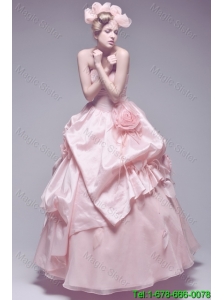 Perfect Hand Made Flowers Wedding Dresses with Brush Train