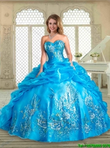 2016 Lovely Sweetheart Quinceanera Dresses with Appliques and Pick Ups