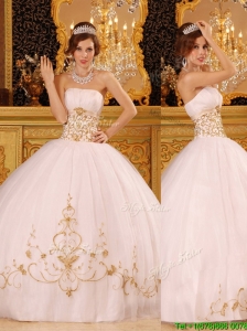Puffy  White Strapless Quinceanera Dresses with Appliques
