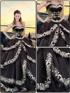 2016 Latest Embroidery Sweetheart Quinceanera Dresses in Black