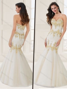 Elegant Mermaid Applique and Beaded White Evening Dress