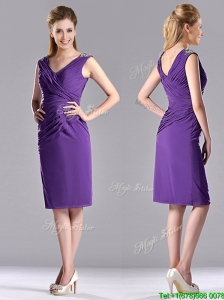 Cheap Column V Neck Knee-length Short Mother of the Bride Dress in Purple