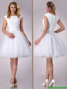 Popular Scoop Cap Sleeves Short Lace Wedding Dress in Tulle