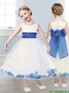 Beautiful Scoop White Flower Girl Dress with Hand Made Flowers and Appliques