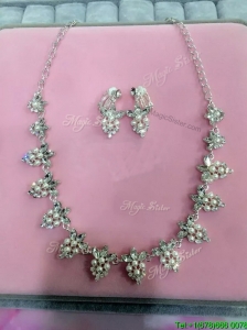 Pretty Rhinestoned and Imitation Pearls Jewelry Set for Wedding