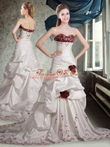 Nice White And Red Bridal Gown Sweetheart Sleeveless Brush Train Zipper