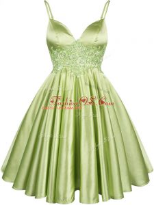 Sleeveless Elastic Woven Satin Knee Length Lace Up Dama Dress for Quinceanera in Yellow Green with Lace