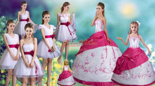 Vintage Ball Gowns Quinceanera Gown White Strapless Taffeta Sleeveless Floor Length Lace Up