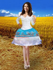 Taffeta V-neck Long Sleeves Zipper Embroidery Ball Gown Prom Dress in Blue And White