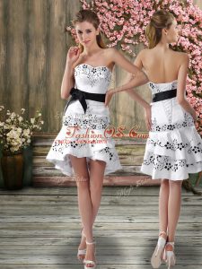 Sleeveless Chiffon Mini Length Backless Wedding Dresses in White with Embroidery and Sashes ribbons