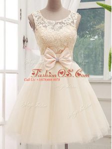 Tulle Scoop Sleeveless Lace Up Lace and Bowknot Bridesmaids Dress in Champagne
