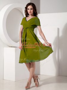 Delicate Olive Green Empire Chiffon V-neck Short Sleeves Ruching Knee Length Zipper Mother Of The Bride Dress