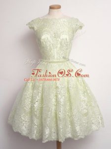 Latest Cap Sleeves Lace Knee Length Lace Up Quinceanera Court Dresses in Light Yellow with Lace