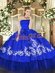 Sleeveless Zipper Floor Length Embroidery Quinceanera Gowns