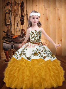 Excellent Floor Length Ball Gowns Sleeveless Gold Kids Pageant Dress Lace Up