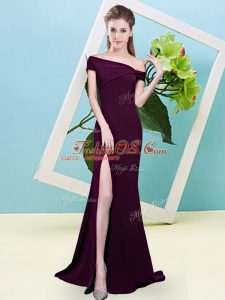 Best Selling Burgundy Mermaid Off The Shoulder Sleeveless Elastic Woven Satin Floor Length Zipper Ruching Dama Dress for Quinceanera