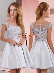 Scoop Sleeveless Satin Dama Dress Lace Zipper