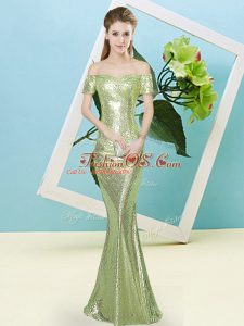Comfortable Yellow Green Sequined Zipper Off The Shoulder Short Sleeves Floor Length Dress for Prom Sequins