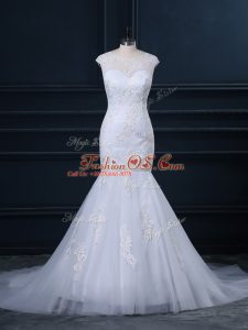 Sleeveless Brush Train Clasp Handle Lace Wedding Dress