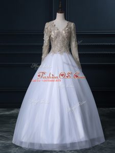 Luxurious White Ball Gowns Lace Wedding Dress Zipper Tulle Long Sleeves Floor Length