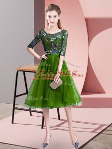 Delicate Half Sleeves Tulle Knee Length Lace Up Bridesmaid Gown in Green with Embroidery