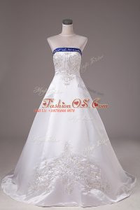 Lace Up Wedding Dress White for Wedding Party with Beading and Embroidery Brush Train