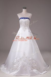 Lace Up Wedding Dress White for Wedding Party with Beading and Embroidery Brush Train