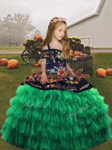 High End Sleeveless Embroidery Lace Up Winning Pageant Gowns