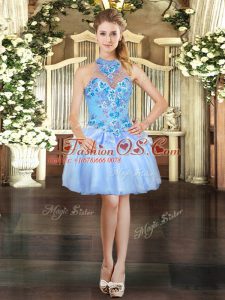 Low Price Halter Top Sleeveless Organza Prom Dresses Embroidery Lace Up