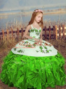Trendy Embroidery and Ruffles Little Girls Pageant Gowns Lace Up Sleeveless Floor Length