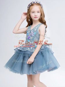 Grey Toddler Flower Girl Dress Wedding Party with Lace and Appliques V-neck Sleeveless Lace Up
