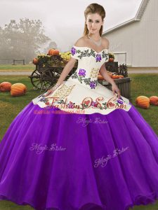 Elegant Sleeveless Organza Floor Length Lace Up Quinceanera Gowns in White And Purple with Embroidery