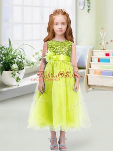 Edgy Scoop Sleeveless Flower Girl Dresses for Less Tea Length Sequins and Hand Made Flower Yellow Green Organza