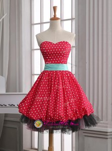 Ideal Sleeveless Mini Length Lace and Pleated Zipper Prom Dresses with Red