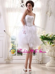 Captivating White A-line Beading and Belt Cocktail Dresses Zipper Organza Sleeveless Knee Length