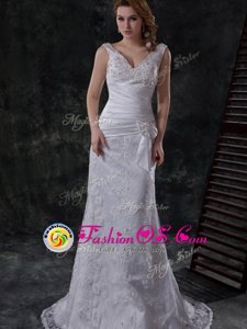 Chic V-neck Sleeveless Brush Train Lace Up Wedding Gown White Lace