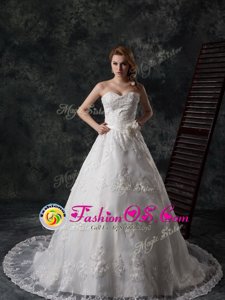 Low Price White Lace Lace Up Sweetheart Sleeveless Wedding Dresses Court Train Beading and Appliques and Hand Made Flower