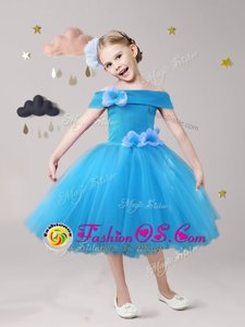 Off the Shoulder Blue Tulle Zipper Toddler Flower Girl Dress Short Sleeves Tea Length Hand Made Flower