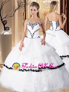 Fitting Sleeveless Lace Up Floor Length Beading and Embroidery Sweet 16 Quinceanera Dress
