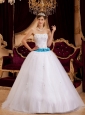 Fashionable White Quinceanera Dress Strapless Satin Appliques Ball Gown