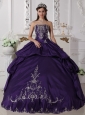 Elegant Purple Quinceanera Dress Strapless Taffeta Embroidery Ball Gown